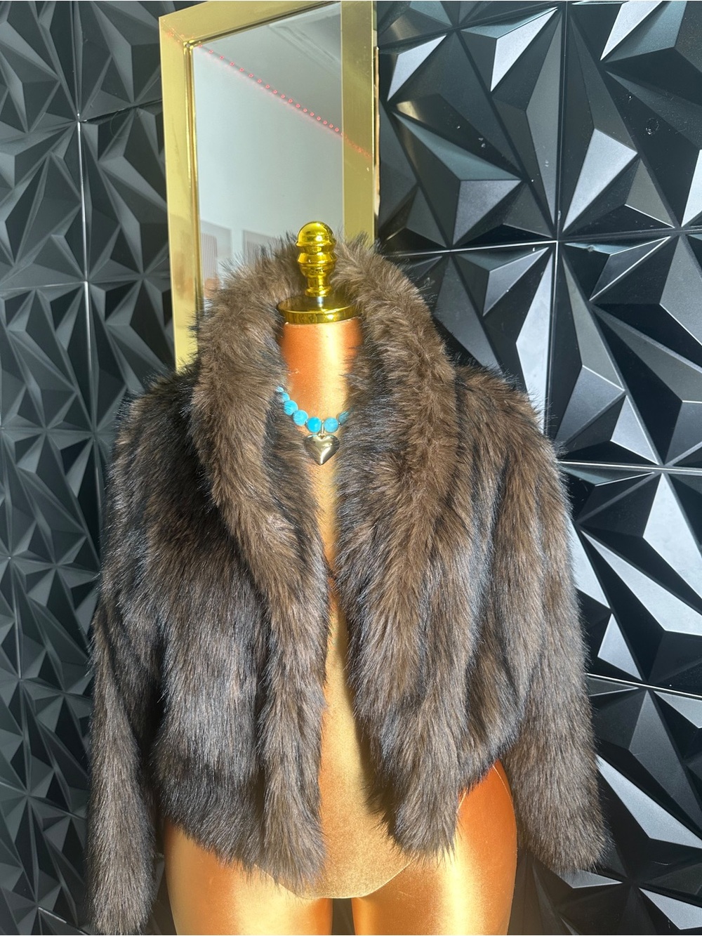 🔥🧥Women's Cropped Faux-Fur Teddy Jacket in Rich Brown